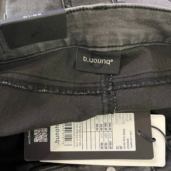 B. YOUNG Women's Grey Denim Slim Fit Lola Lola Jeans - Size 26 x 32L - NWT $69 - Picture 5 of 5